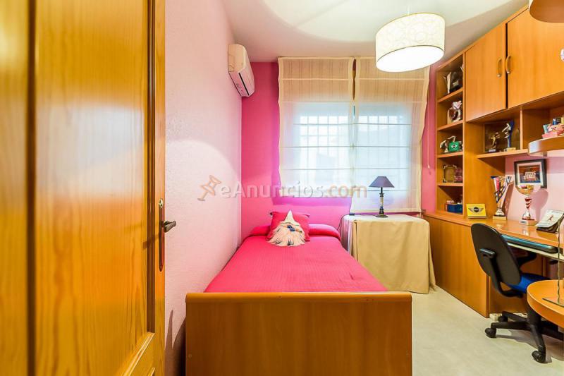 Apartamento en venta en  Barrio San Luis - Los Molinos, Almería