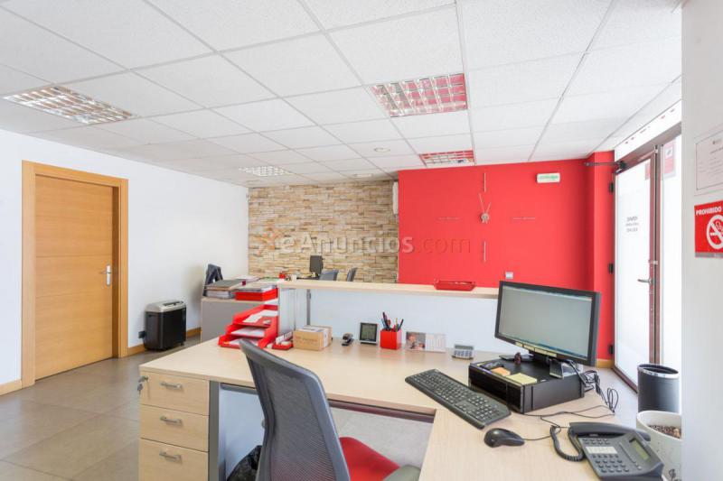 Local Comercial en venta en Paseo Sandua, San Jorge, PamplonaIruña