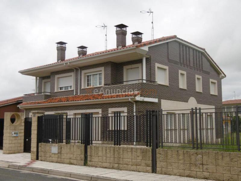 Casa en venta en  Tres chopos, Castrillo del Val