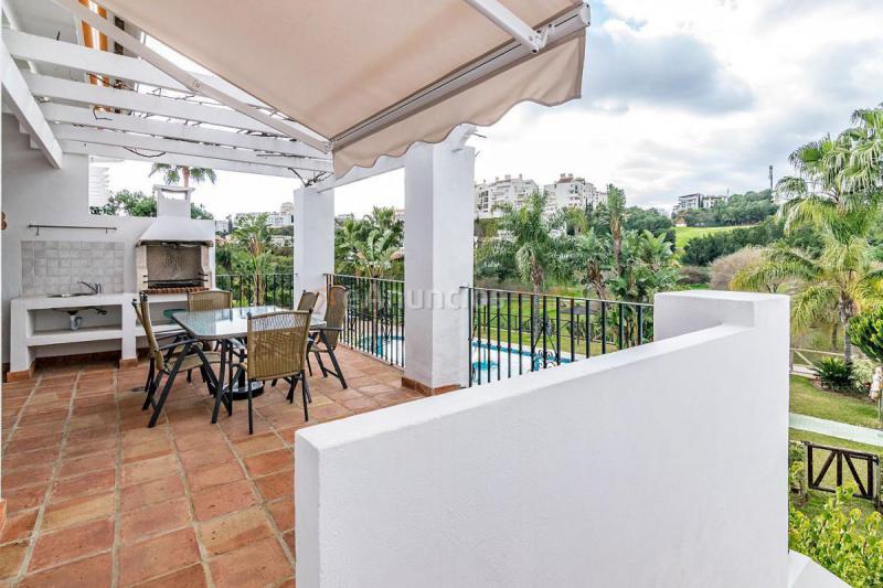 Adosado en venta en  Riviera del Sol, Mijas