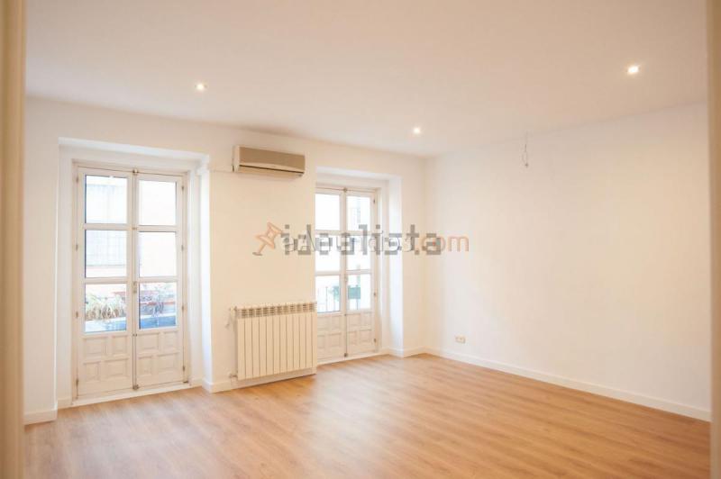 Apartamento en alquiler en Calle San Simón, Madrid, Centro, Madrid