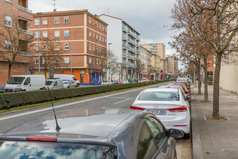 Local Comercial en venta en Calle Sanduzelai, Pamplona, San Jorge, PamplonaIruña