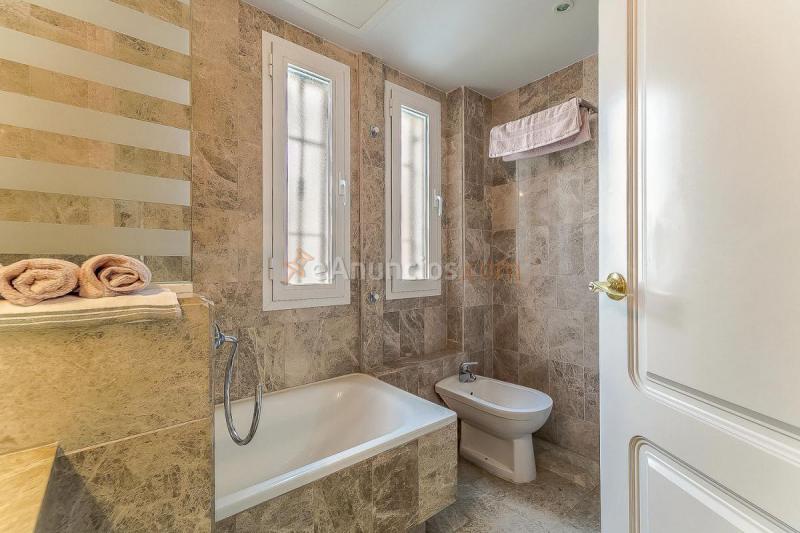 Apartamento en venta en  Nueva Andalucía, Marbella