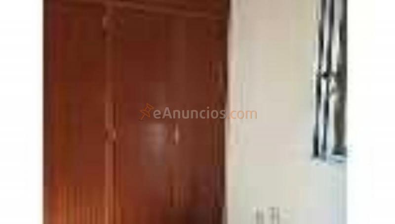 Adosado en venta en  Entrepinos, L'Eliana