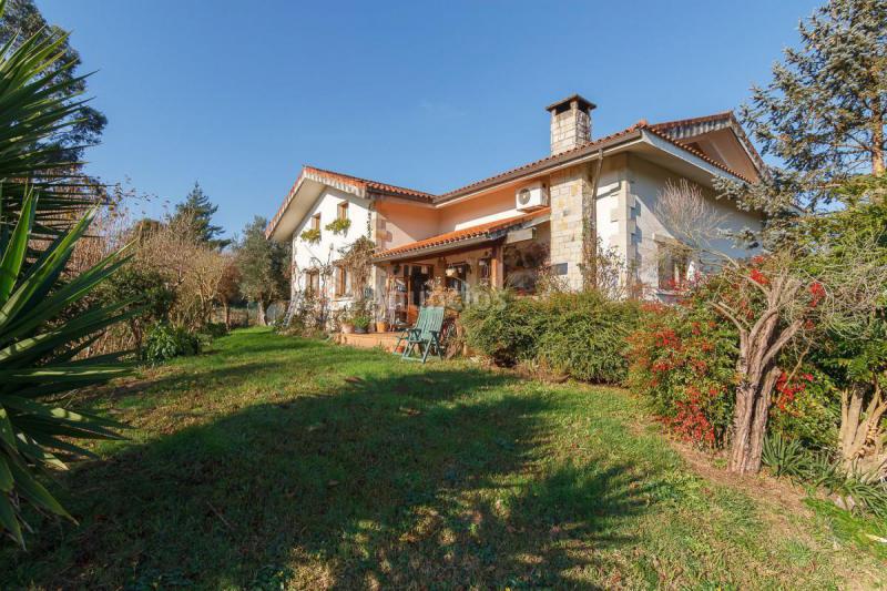 Adosado en venta en  Mungia