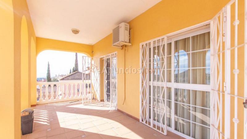 Adosado en venta en  Puerto de la Torre, Málaga