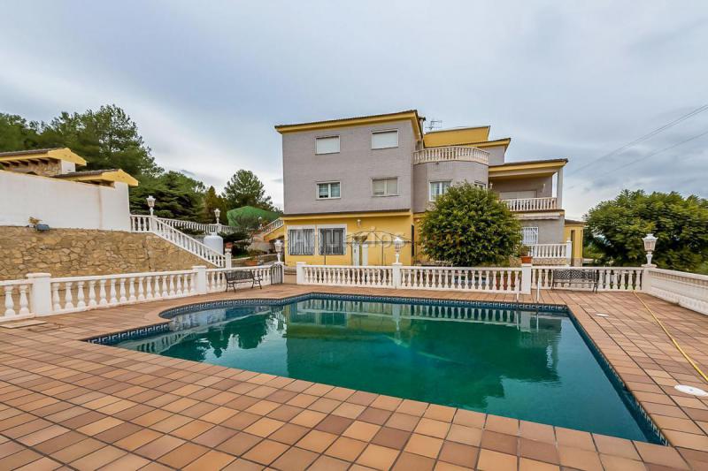 Adosado en venta en  Onda