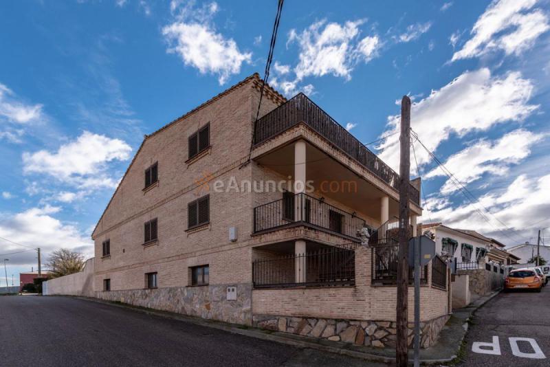 Adosado en venta en  Palomeque