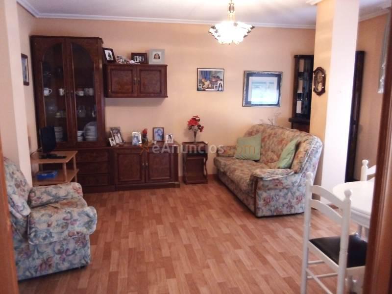 Playa América. Alquiler anual. 3 dormitorios