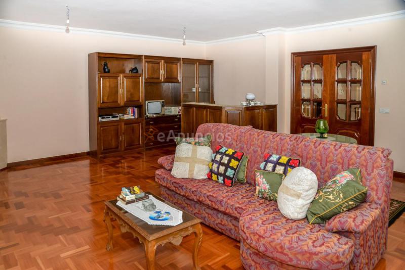 Adosado en venta en  Castellanos de Villiquera