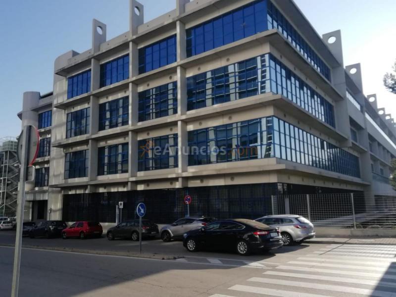 Edificio en venta en  Hortaleza, Madrid