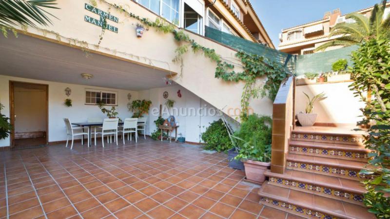 Adosado en venta en  San Blas-Pau, Alicante  Alacant