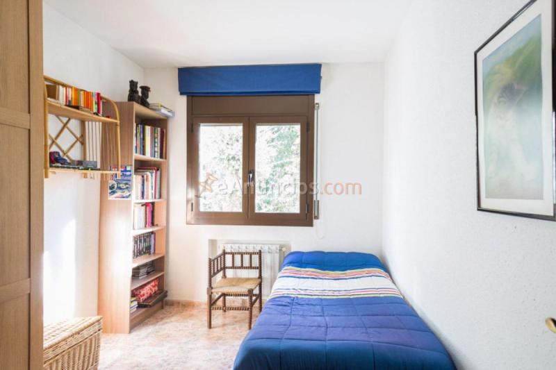 Adosado en venta en  Vallgorguina