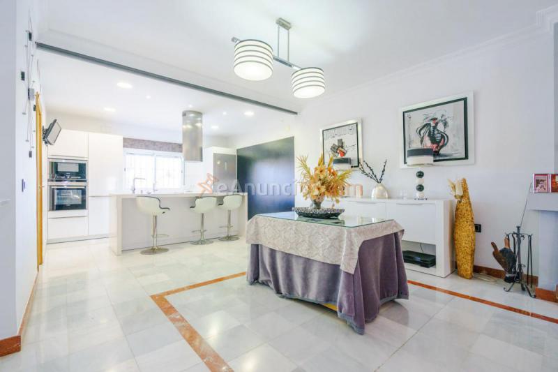 Adosado en venta en  Valencina de la Concepcion