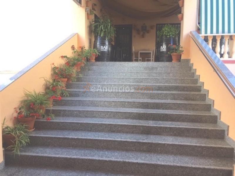 Local Comercial en venta en  URB.EL PILAR, Estepona Pueblo, Estepona