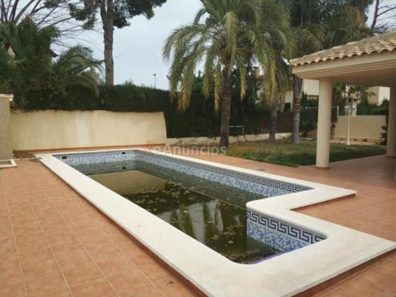 Adosado en venta en  Núcleo Urbano, La Pobla de Vallbona