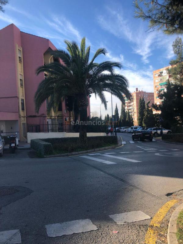 Apartamento en venta en Puerta de los Guzmanes, Polig.Cartuja - Barriada la Paz, Granada