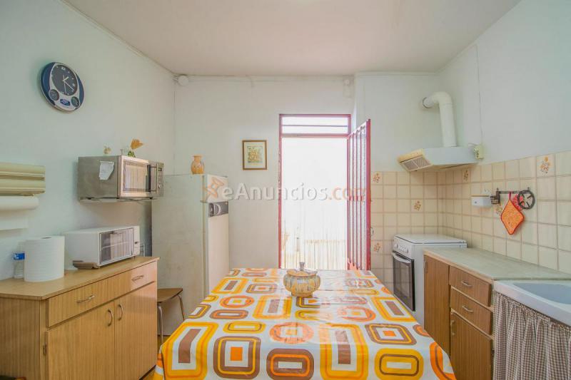 Adosado en venta en  La Font de la Figuera