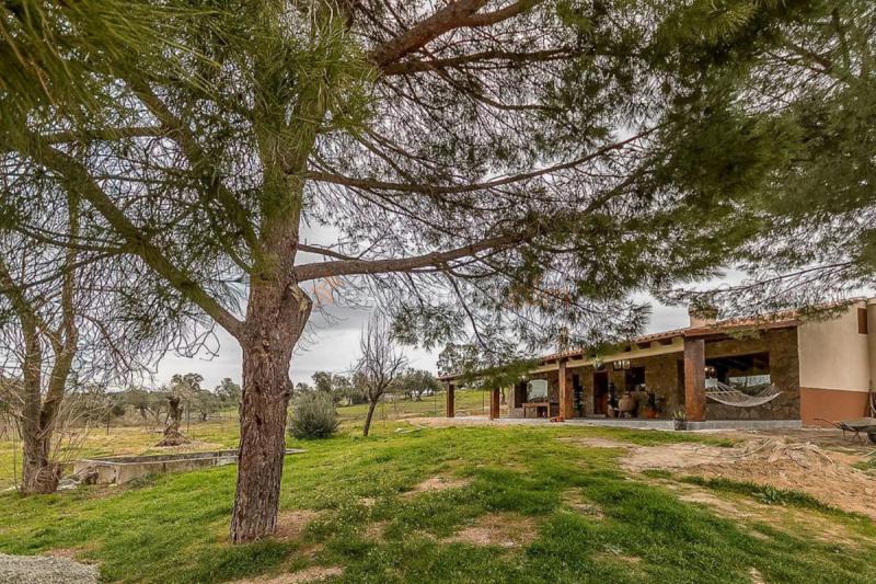 Adosado en venta en  Villar del Rey