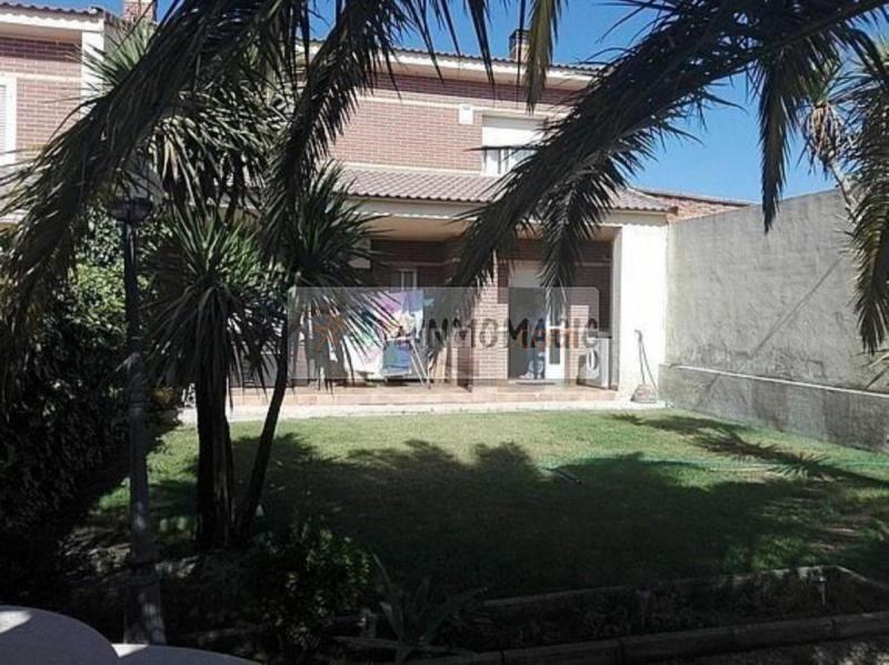 Casa en venta en  Camarena
