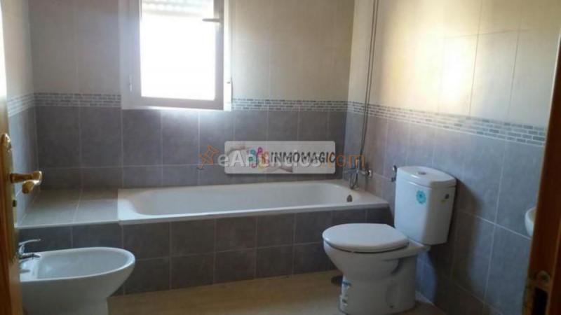 Casa en venta en  Rielves