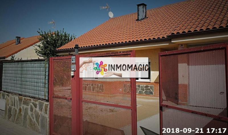 Casa en venta en  Novés