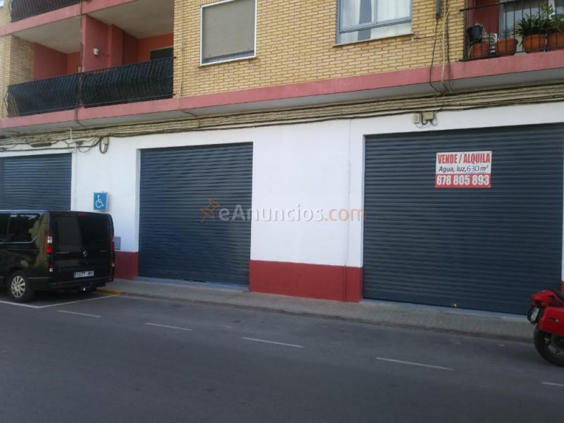 Venta bajo comercial reformado