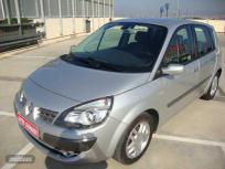 Renault Scenic dinamique 1.5 105 cv de 2009 con 142.000 Km por 9.900 EUR. en Barcelona