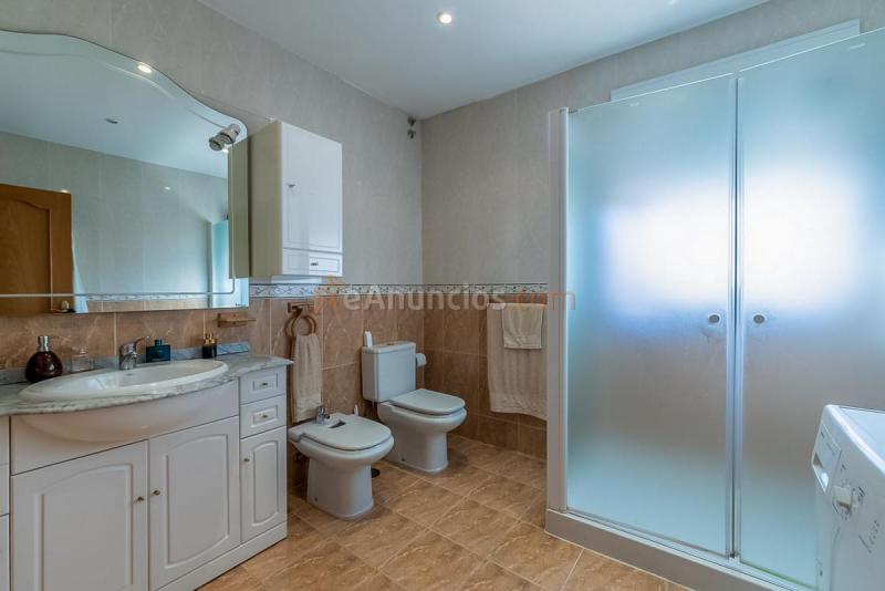 Adosado en venta en  Torres de la Alameda