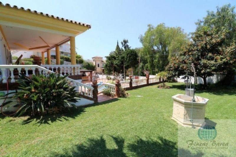 Adosado en venta en  Urbanizaciones, Benalmádena