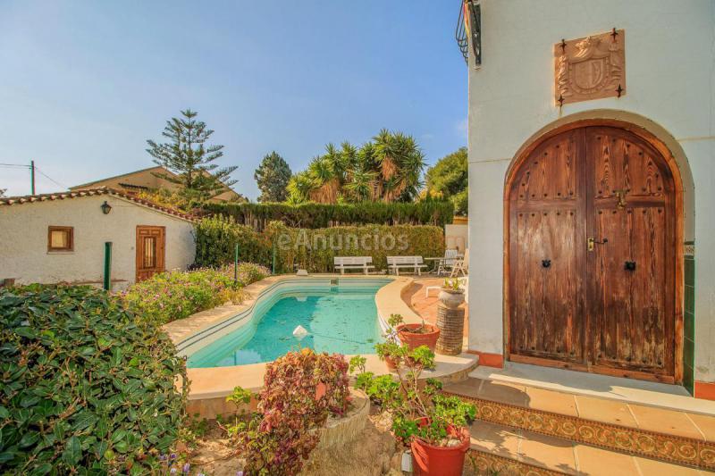 Adosado en venta en  El Carme-Sant Agustí-Bonavista, L'Eliana