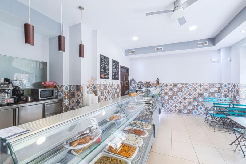 Local Comercial en alquiler en Calle de Martín de los Heros, Moncloa, Madrid