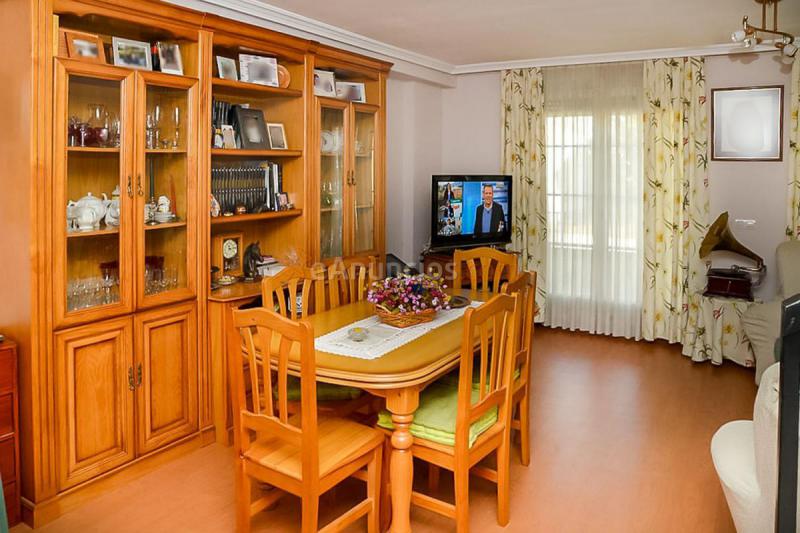 Adosado en venta en  Pelabravo