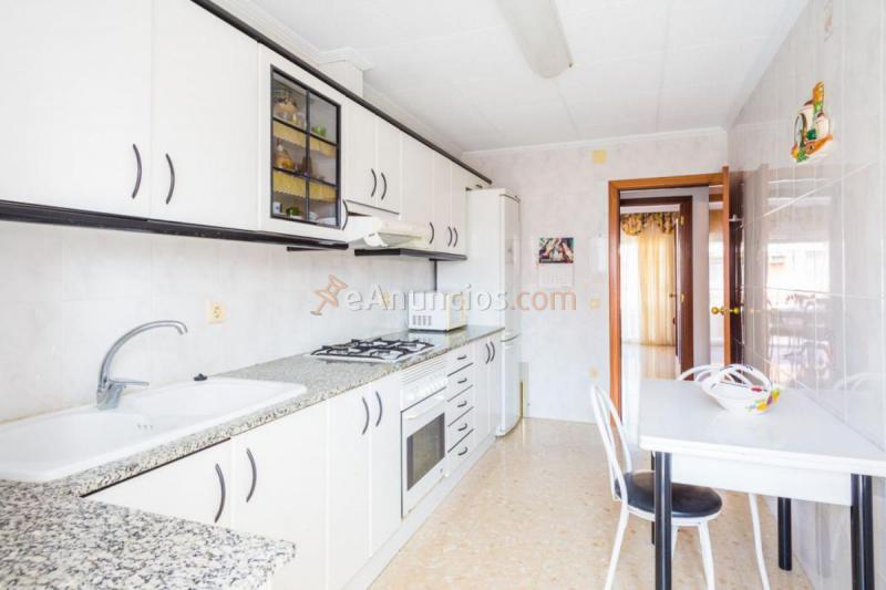 Apartamento en venta en  Torrent Ballester, Viladecans