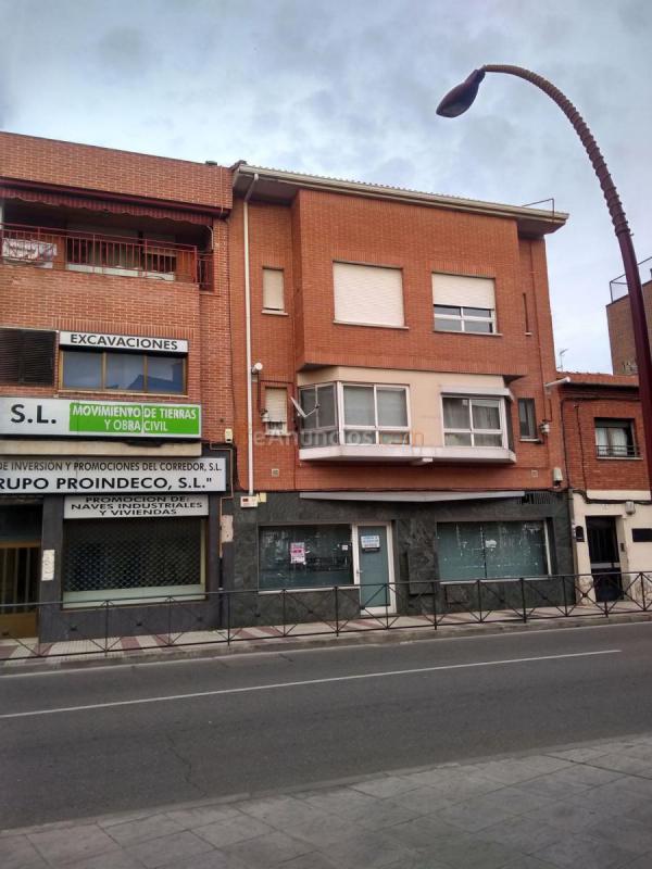 Local Comercial en venta en  RAMÓN Y CAJAL, Centro, Azuqueca de Henares