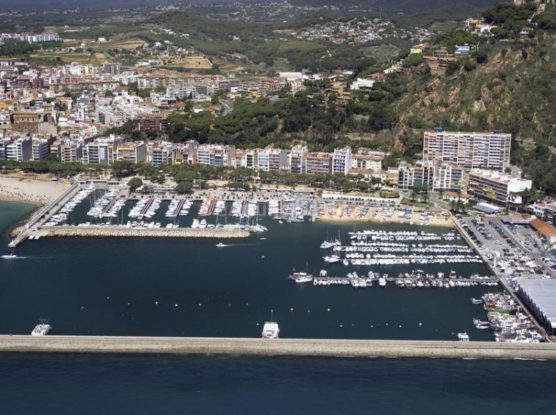 BLANES, Apartamento en primera linea (0003)