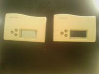 2 termostatos honeywell.