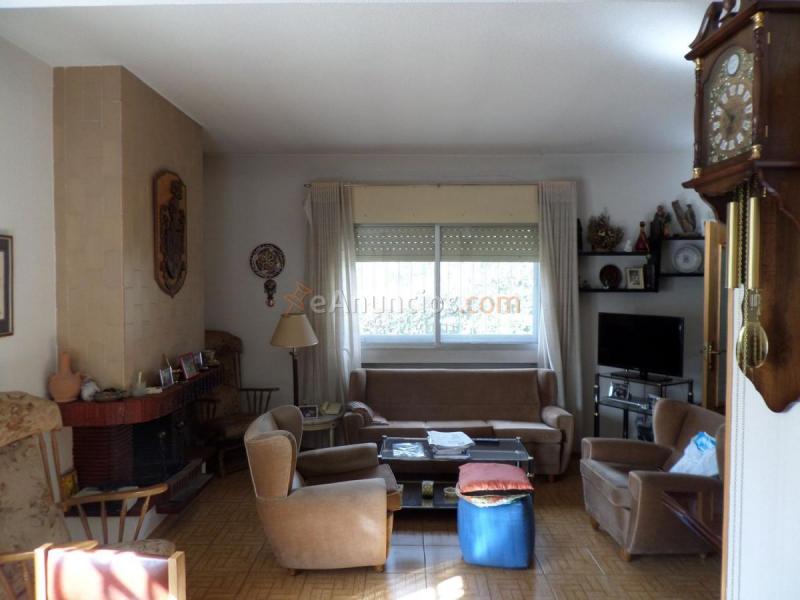 Casa en venta en  Barcelona, Pedrezuela