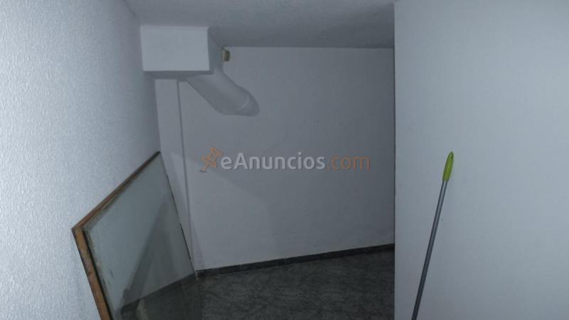 Local Comercial en alquiler en Calle de Lauri Volpi, Godella, L'Eixereta, Burjassot