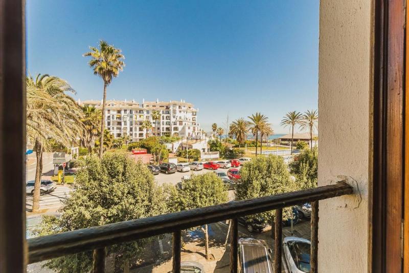 Apartamento en venta en  Puerto de la Duquesa, Manilva