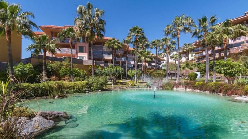 Apartamento en venta en  El Higuerón, Fuengirola