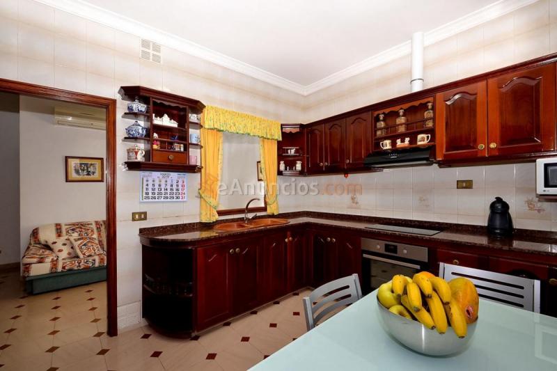 Adosado en venta en  Vecindario centro-San Pedro Mártir, Santa Lucía de Tirajana