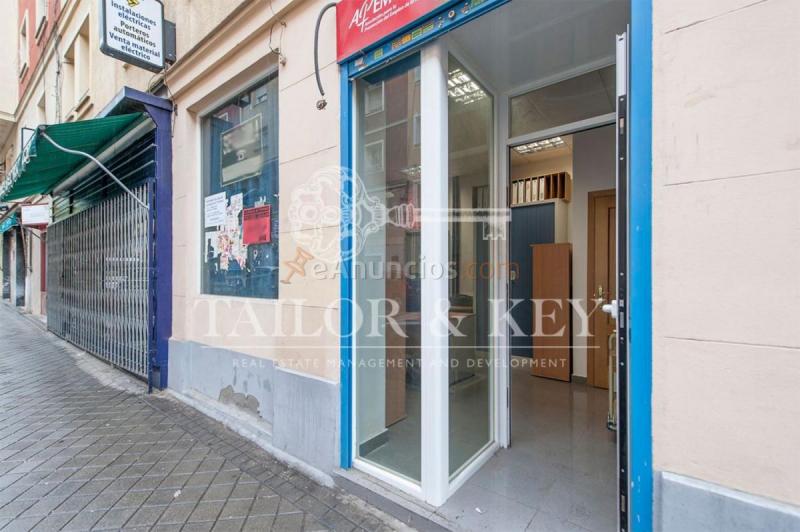 Local Comercial en venta en Calle de la Virgen de la Fuencisla, Madrid, Ciudad Lineal, Madrid