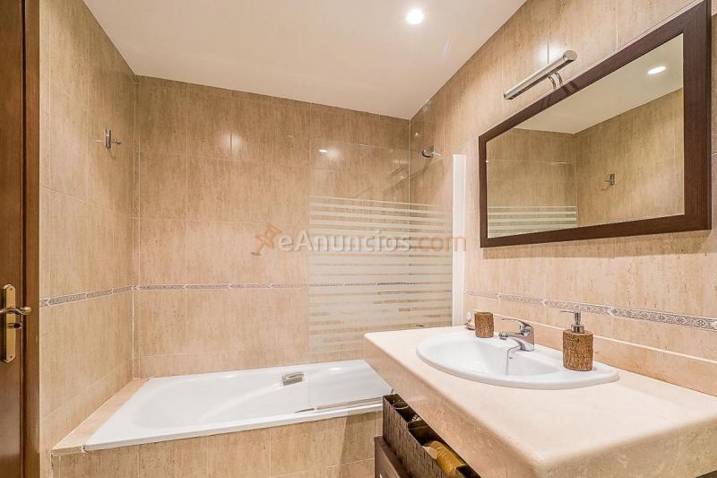 Adosado en venta en  Sojuela