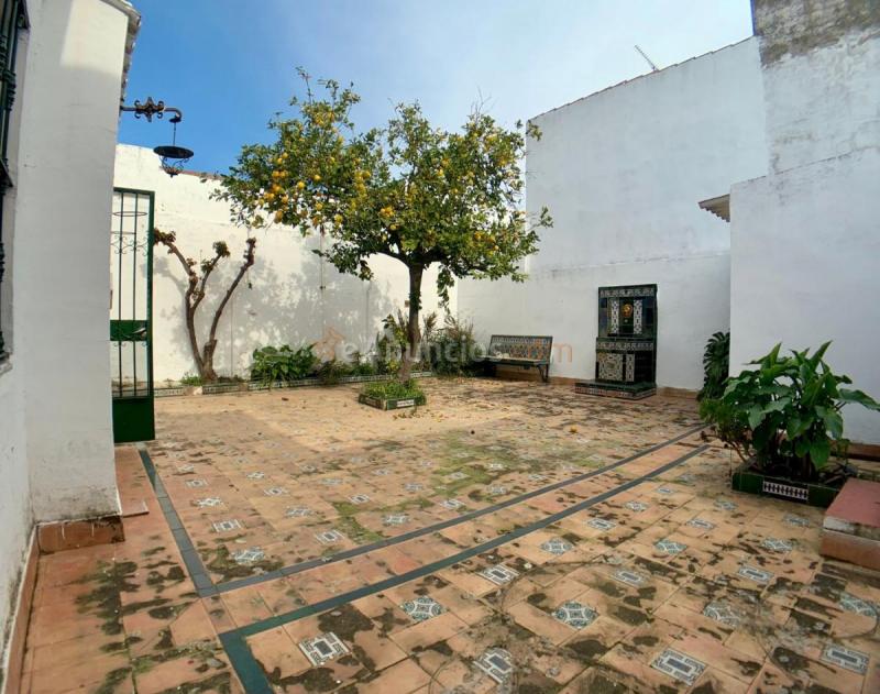 Casa en venta en  Albaida del Aljarafe