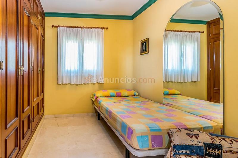 Adosado en venta en  Marbella Pueblo, Marbella