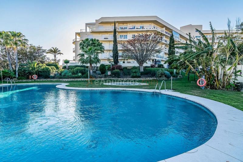 Apartamento en venta en  Torrequebrada, Benalmádena