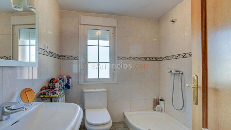 Adosado en venta en  Mejorada del Campo