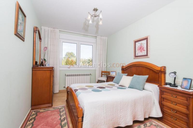 Adosado en venta en  Nós, Oleiros