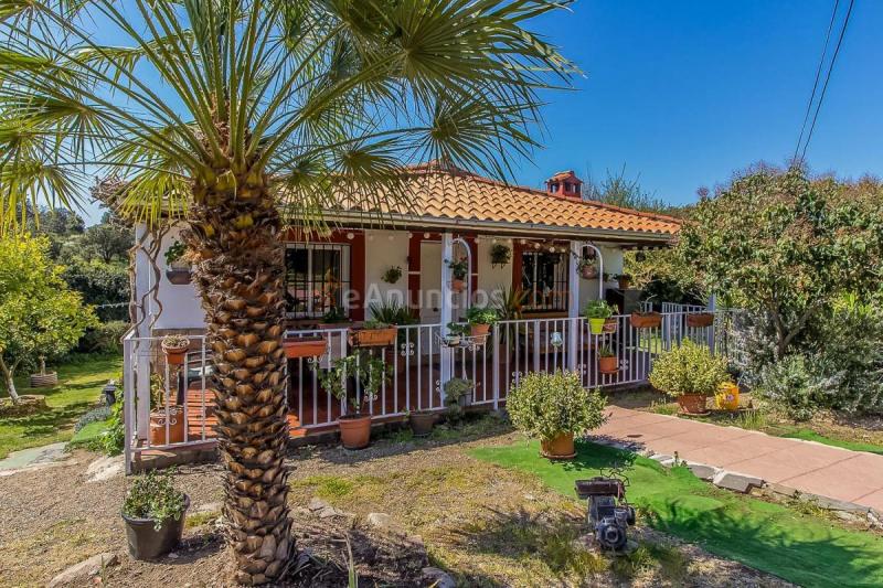 Adosado en venta en  Malpartida de Plasencia